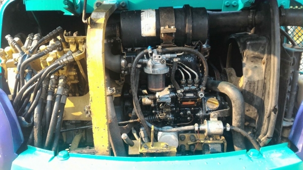 ขายรถขุดแบคโฮ KOMATSU Pc25-รุ่น7E ขนาด25 รถเก่านอกแท้100\% (คอลโทลน้ำมัน ระบบไว แทรคเหล็ก) รถพร้อมใช้งาน