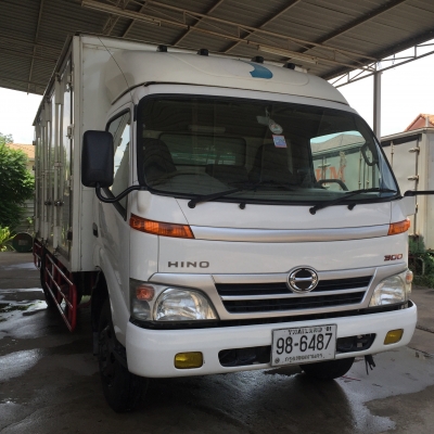 ขาย 6 ล้อ Hino XZU 423R EURO 3 ปี 08 พร้อมตู้ 10 บาน ยาว 5 เมตร(รถห้าง)