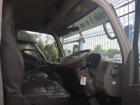 ขาย 6 ล้อ Hino XZU 423R EURO 3 ปี 08 พร้อมตู้ 10 บาน ยาว 5 เมตร(รถห้าง)