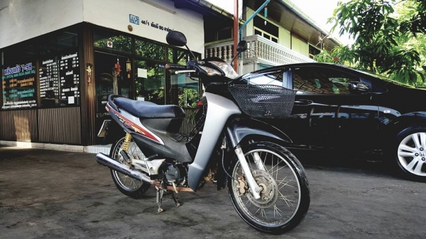 ขออนุญาติขาย HONDA WAVE 100 U-BOX  รุ่นกุญแจ 2 ชั้น