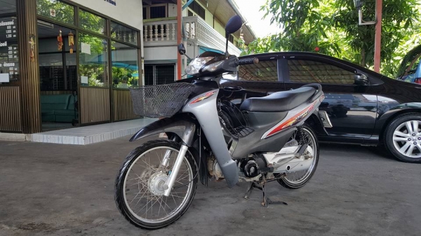 ขออนุญาติขาย HONDA WAVE 100 U-BOX รุ่นกุญแจ 2 ชั้น ขออนุญาติขาย HONDA WAVE 100 U-BOX รุ่นกุญแจ 2 ชั้น