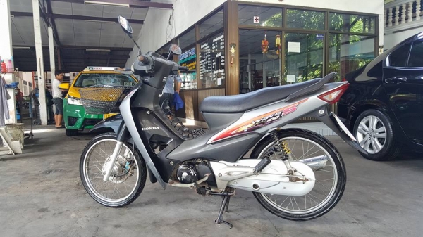 ขออนุญาติขาย HONDA WAVE 100 U-BOX รุ่นกุญแจ 2 ชั้น ขออนุญาติขาย HONDA WAVE 100 U-BOX รุ่นกุญแจ 2 ชั้น