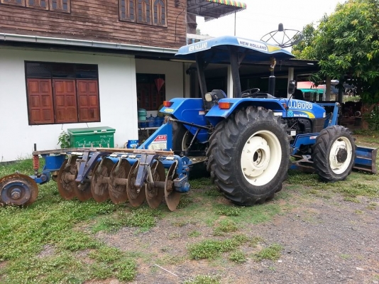 ขายรถไถ NEWHONLAND TT55 ปี55 อุปกรณ์ดันหน้า ผานหลัง เอกสารใบอินวอย ราคา550,000 สนใจโทร 090-8588220คุณนะ 093-3258446คุณบิว หรือเข้าดูสินค้าอื่นๆได้ที่ www.narong2truck.com หรือ www.truck.in.th/498 หรือเพจFacebook ณรงค์ ซื้อขายรถมือสอง (เว็บไซต์ส่วนตัว) หรื