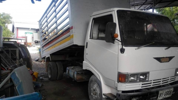 ขายรถ6ล้อ ดั้มเกษตร เครื่องEQ100 รถสวยสภาพดี เอกสารพร้อมโอน สนใจโทร 090-8588220คุณนะ 093-3258446คุณบิว หรือเข้าดูสินค้าอื่นๆได้ที่ www.narong2truck.com หรือ www.truck.in.th/498 หรือเพจFacebook ณรงค์ ซื้อขายรถมือสอง (เว็บไซต์ส่วนตัว) หรือFacebook คุณนะ รถบ