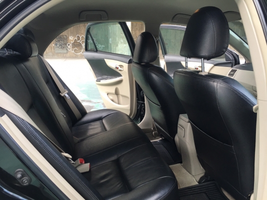 toyota altis 1.6e cng สีดำ ปี 10จด2011 รถสวยมากมือเดียวไมล์น้อยแท้ ขับดีสุด