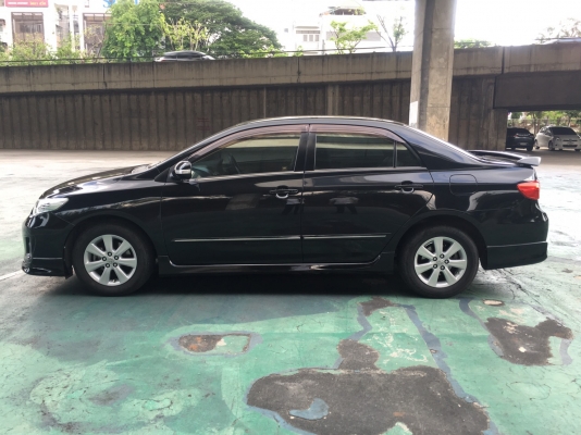 toyota altis 1.6e cng สีดำ ปี 10จด2011 รถสวยมากมือเดียวไมล์น้อยแท้ ขับดีสุด