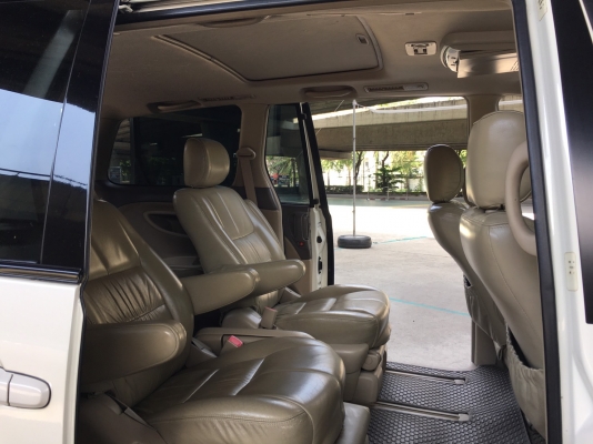 toyota estima 2.4g ไม่ไฮบริด สีขาว ปี2005 รถขับดีไม่มีปํญหาอะไร