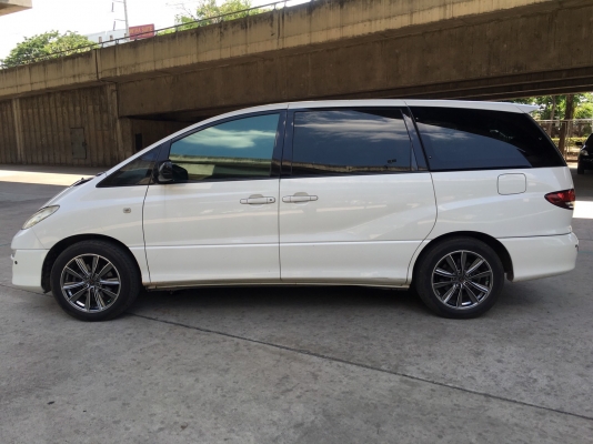 toyota estima 2.4g ไม่ไฮบริด สีขาว ปี2005 รถขับดีไม่มีปํญหาอะไร