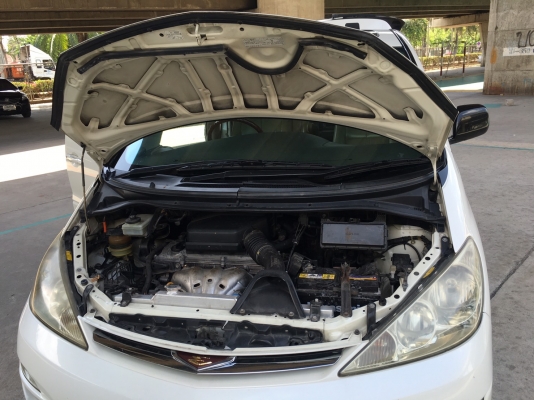 toyota estima 2.4g ไม่ไฮบริด สีขาว ปี2005 รถขับดีไม่มีปํญหาอะไร