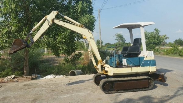 ขายด่วนรถแม็คโครKOMATSU PC20-6ระบบไฟฟ้าเต็มรถนอกเพื่งนำเข้ามายังไม่เคยใช้งานในไทยเลย