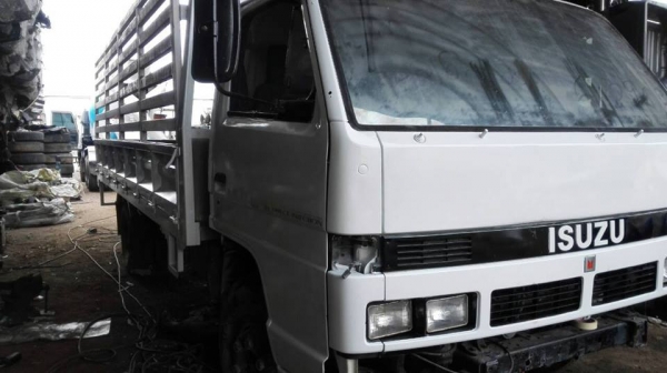 ขายรถ6ล้อ 115แรง เครื่องดีแคชซีสวย สภาพพร้อมใช้งาน เอกสารพร้อมโอน ราคา280,000 สนใจโทร 090-8588220คุณนะ 093-3258446คุณบิว หรือเข้าดูสินค้าอื่นๆได้ที่ www.narong2truck.com หรือ www.truck.in.th/498 หรือเพจFacebook ณรงค์ ซื้อขายรถมือสอง (เว็บไซต์ส่วนตัว) หรือ