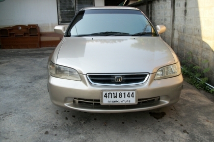 ขายถูก Honda Accord โฉมงูเห่า เครื่อง2.3cc VTI ปี2000 เกียร์ออโต้