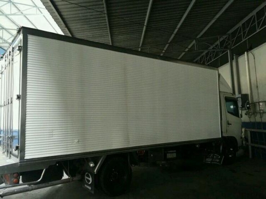 ฮีโน่  144 แรง  ปี48 (( รถห้องเย็น )) ยาว 5.5 เมตร  ราคา   630,000  บาท