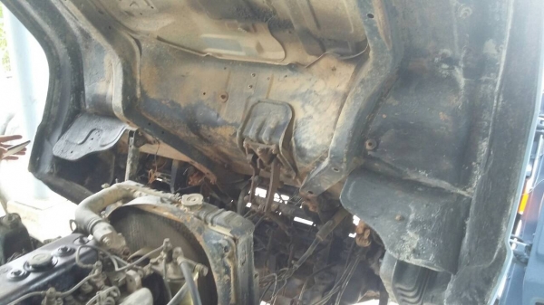 รถอีซูซู 6 ล้อดั้ม NKR 110 แรงม้า.    สนใจติดต่อ  081 - 6079515