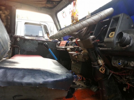 ขายรถ10ล้อ เครื่อง210แรง พาวเวอร์ เบรกจิ๊ฟฟี่ 6BG1เทอร์โบอินเตอร์ ช่วงล่างใหญ่ ยางดี เอกสารพร้อมโอน สนใจโทร 090-8588220คุณนะ 093-3258446คุณบิว หรือเข้าดูสินค้าอื่นๆได้ที่ www.narong2truck.com หรือ www.truck.in.th/498 หรือเพจFacebook ณรงค์ ซื้อขายรถมือสอง