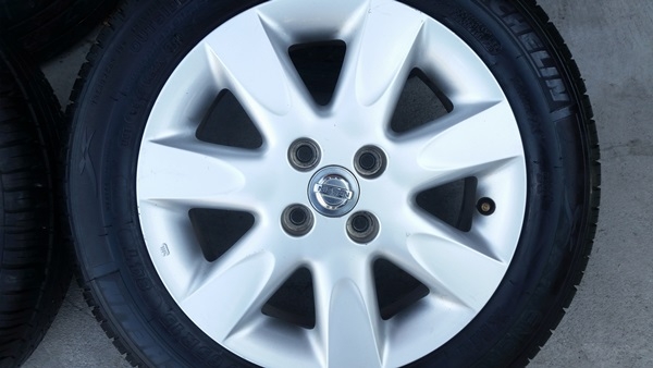 ขายล้อNISSAN March 15 ยาง175/65/14 ปี 3514  4 ล้อ