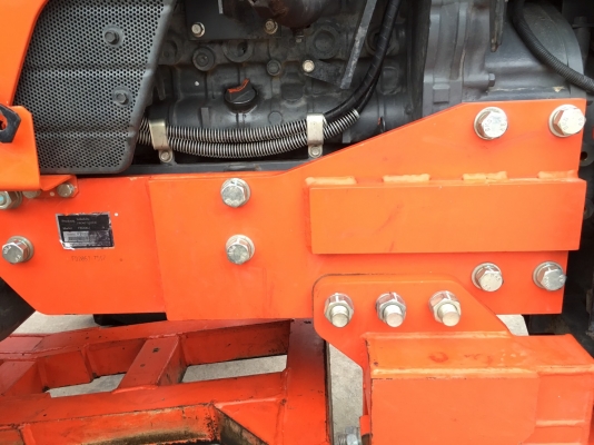 ** ราคา 590,000 ** KUBOTA M7040 สภาพ 95\%รถเดิมทั้งคัน เครื่อง เกียร์ รถใช้งานไม่กี่ร้อยชม. ยางใหม่ๆ ผานไม่เคยลงดิน .. โทร 062 387-4789 ** ราคา 590,000 ** KUBOTA M7040 สภาพ 95\%รถเดิมทั้งคัน เครื่อง เกียร์ รถใช้งานไม่กี่ร้อยชม. ยางใหม่ๆ ผานไม่เคยลงดิน .. โทร 062 387-4789