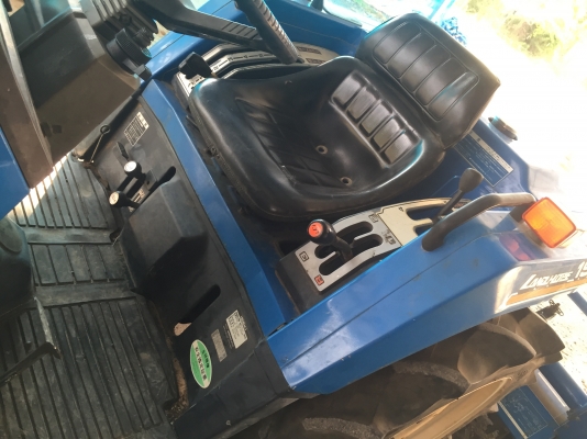 ขายรถไถนั่งขับ ขับเคลื่อน4ล้อ (4WD)เก่าญี่ปุ่นพร้อมโรตารี่(จอบหมุน)ยี่ห้อISEKI รุ่น Land Hope 197 ชนาด 20แรงม้าสภาพสวยมากๆ