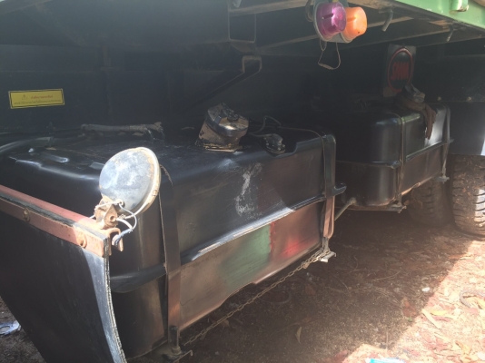 10 ล้อดั้ม  270 แรง ยูโร 3 ปี 2555 รถสวยมาก ไมล์ 9.4 หมื่นโล