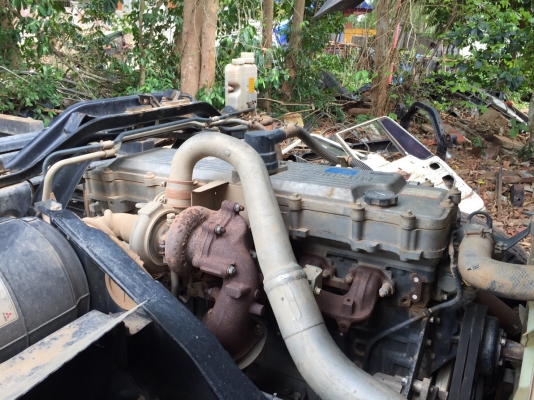 10 ล้อดั้ม  270 แรง ยูโร 3 ปี 2555 รถสวยมาก ไมล์ 9.4 หมื่นโล