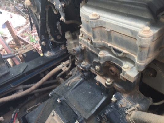 10 ล้อดั้ม  270 แรง ยูโร 3 ปี 2555 รถสวยมาก ไมล์ 9.4 หมื่นโล