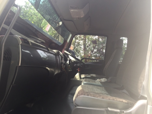 10 ล้อดั้ม  270 แรง ยูโร 3 ปี 2555 รถสวยมาก ไมล์ 9.4 หมื่นโล