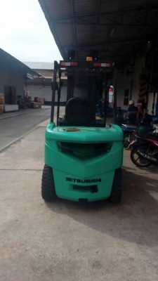 โฟล์คลิฟ มิตซูบิชิ แกรนเดีย 3ตัน เสา 4.5 เมตร โฟล์คลิฟ มิตซูบิชิ แกรนเดีย 3ตัน เสา 4.5 เมตร