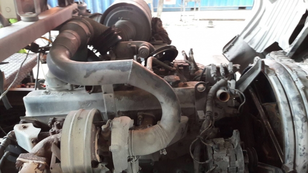 หัวลาก6ล้อนิสสัน