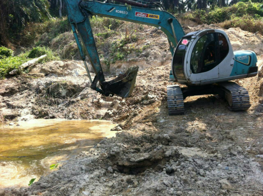 ขายรถแบคโฮ KOBELCO SK120-Vธรรมดา เอกสารอินวอย ราคา 650000