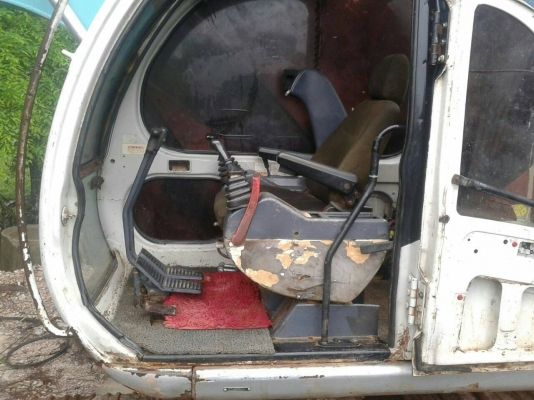 ขายรถแบคโฮ KOBELCO SK120-Vธรรมดา เอกสารอินวอย ราคา 650000