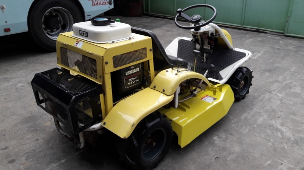 รถตัดหญ้านั่งขับ Fuji ME1020 รถพร้อมใช้งาน