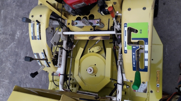 รถตัดหญ้านั่งขับ Fuji ME1020 รถพร้อมใช้งาน