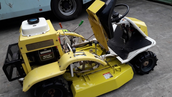 รถตัดหญ้านั่งขับ Fuji ME1020 รถพร้อมใช้งาน