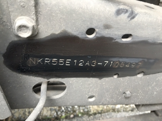 รถอีซูซู 6 ล้อ รั้ว ( ไม่ดั้ม ) NKR 100 แรงม้า. ปี 47.     สนใจติดต่อ  081 - 6079515