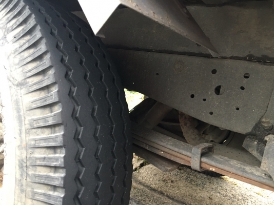 รถอีซูซู 6 ล้อ รั้ว ( ไม่ดั้ม ) NKR 100 แรงม้า. ปี 47.     สนใจติดต่อ  081 - 6079515