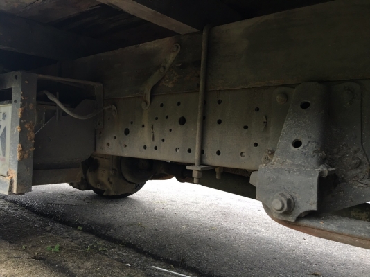 รถอีซูซู 6 ล้อ รั้ว ( ไม่ดั้ม ) NKR 100 แรงม้า. ปี 47.     สนใจติดต่อ  081 - 6079515