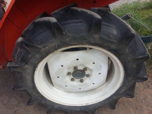 คูโบต้า L1-225 4 WD พร้อมปุ้งกี๋ตัก สภาพดีมาก