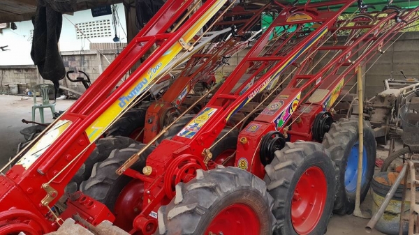 ขายเคื่องคูโบต้ายันม่าร์มือ2เเละตัวรถไถเดินตามสภาพพร้อมใช้งาน ราคาย่อมเยาว ขายเคื่องคูโบต้ายันม่าร์มือ2เเละตัวรถไถเดินตามสภาพพร้อมใช้งาน ราคาย่อมเยาว