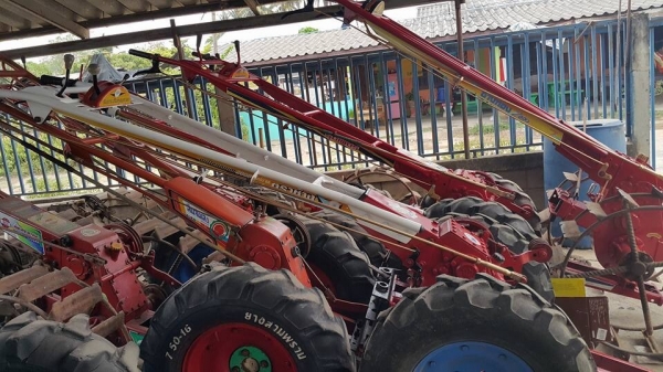 ขายเคื่องคูโบต้ายันม่าร์มือ2เเละตัวรถไถเดินตามสภาพพร้อมใช้งาน ราคาย่อมเยาว ขายเคื่องคูโบต้ายันม่าร์มือ2เเละตัวรถไถเดินตามสภาพพร้อมใช้งาน ราคาย่อมเยาว