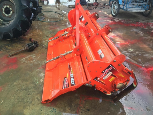 โรตารี่ตราช้าง 182F สภาพใหม่มากๆ โรตารี่ตราช้าง 182F สภาพใหม่มากๆ