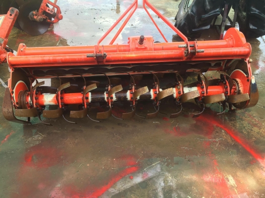 โรตารี่ตราช้าง 182F สภาพใหม่มากๆ โรตารี่ตราช้าง 182F สภาพใหม่มากๆ