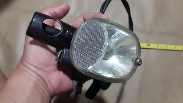 ไดนาโม จักรยาน 6V.......อันนี้ของsunyoครับ