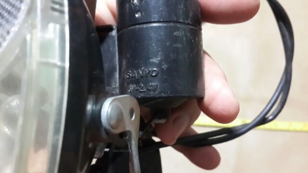 ไดนาโม จักรยาน 6V.......อันนี้ของsunyoครับ