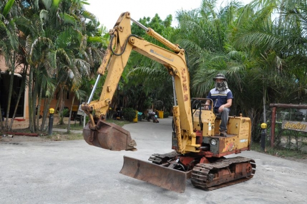 ลดกระหน่ำ!!ขายแบคโฮ YANMAR YB25 เท่าPC30 เดิมจากญี่ปุ่น ทำงานสมบูรณ์ทุกระบบ รับรองไม่ผิดหวัง 139,000 เท่านั้น!!