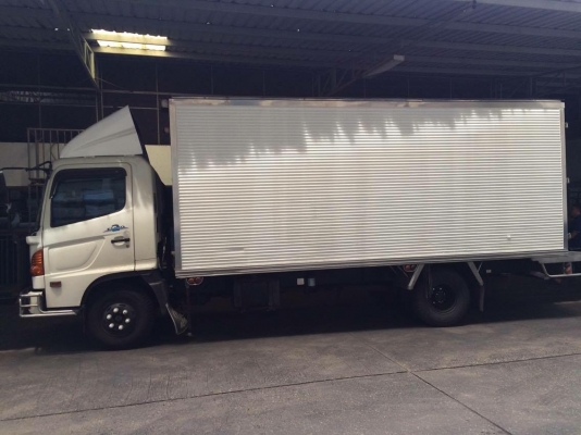 ขาย 6 ล้อ เมก้า FC4J ปี 48 ตู้เปียก ยาว 5.50m.