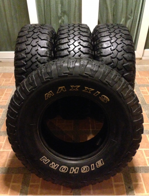 ยาง Mud Maxxis 285 75 16 สิ้นปี11 ดอกเยอะ ไม่มีปะ ใช้กันยาว ราคาไม่แพง