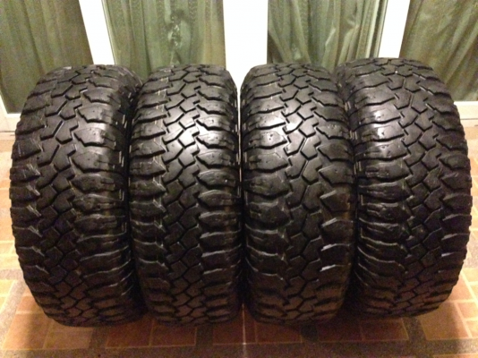 ยาง Mud Maxxis 285 75 16 สิ้นปี11 ดอกเยอะ ไม่มีปะ ใช้กันยาว ราคาไม่แพง