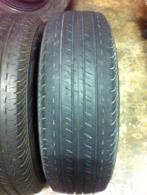 ยางบริสโตน 205/70/15ปี13 ชุด3200บ. รับเอง 3000บ.