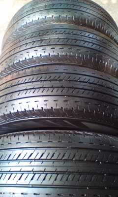 ยางบริสโตน 205/70/15ปี13 ชุด3200บ. รับเอง 3000บ.