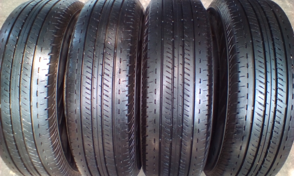 ยางบริสโตน 205/70/15ปี13 ชุด3200บ. รับเอง 3000บ.